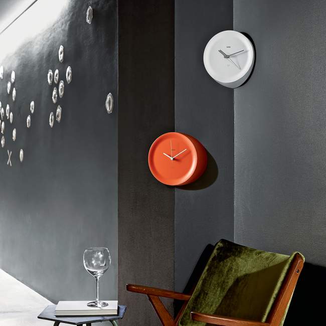 Zegar narożny Alessi Ora In Ø 21 cm, pomarańczowy